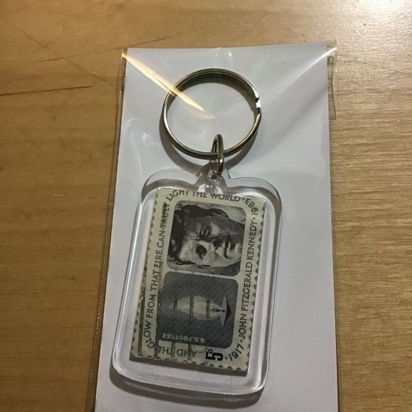 JFK Keychain - Recycled Postage Stamp - Picture 4 of 8